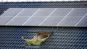Un experto en energía desmiente el mito sobre la eficiencia de los paneles solares: "No durará mucho"
