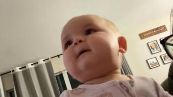 Graba la reacción de su hija de 7 meses cuando papá vuelve a casa sin saber que grabaría un momento mágico