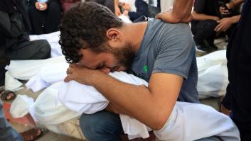 Israel recupera los cuerpos de dos rehenes y pone fin a las pausas militares en ciudad de Gaza, una "zona de combate peligrosa"