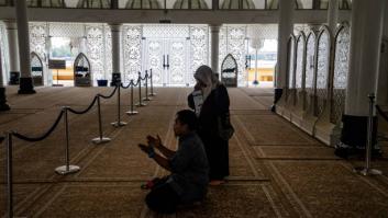 En un país muy alejado de España se ponen muy serios con saltarse las oraciones de los viernes