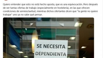 Revuelo por el cartel de una tienda que busca dependienta: la clave, en la parte de abajo