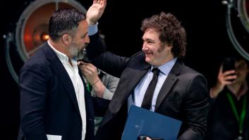 Milei deja plantado a Abascal en España y Juan Luis Cano usa cinco palabras que al argentino le sonarán