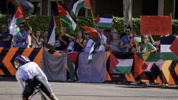 Dos detenidos por invadir el recorrido de la Vuelta a su paso por Valladolid