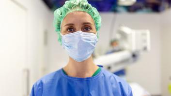 Una joven enferma pide repetir el primer año de Medicina y le deniegan la solicitud: "Cuando un empleado tiene cáncer, no se le pide que renuncie"