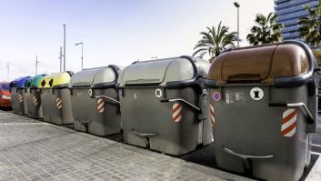 Una anciana de 89 años tira la basura en el contenedor equivocado y la multa que recibe desata la polémica de los residuos