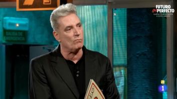 Broncano pregunta a Loquillo en 'La Revuelta' por Raphael y firma un minuto muy reivindicativo