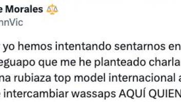 Se encuentra en el metro con un chico con el que quería hablar y al acercarse el giro de guion es tremendo