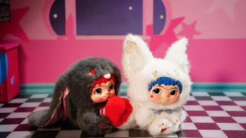 Qué es el Wakuku, el muñeco que se agota en dos horas y hace la competencia al Labubu