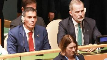 Una experta en protocolo se fija en esta imagen de Sánchez y Felipe VI y resalta un detalle para ojos entrenados