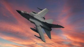 El avión a reacción más rápido del mundo intenta volar lento y algo sale mal: "Tenían 33 metros de titanio escupiendo fuego frente a ellos"