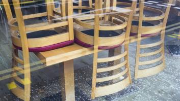 Cierra su bar dos días por descanso y se queda impactado por lo que le dicen los clientes: para reflexionar