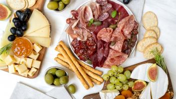 Montó un picoteo para sus amigos y hoy se ha ganado la admiración mundial: la imagen no para de compartirse