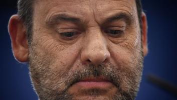 El juez rechaza la renuncia de Ábalos a su abogado y mantiene su citación