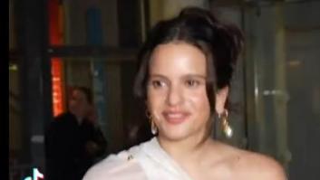 La reacción de Rosalía cuando se entera en Francia de que una periodista es española: para enmarcar