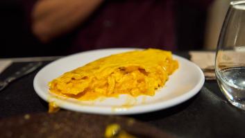 Sin cebolla, con tres yemas extra y a menos de 4 euros el pincho: los secretos de la mejor tortilla de patata de España