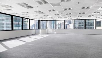 La ciudad obliga con una nueva ley a que todos los vecinos pinten los techos del mismo color y la polémica está servida: "No se trata solo de techos"