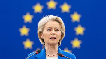A derecha y a izquierda: Von der Leyen se escapa de dos mociones de censura
