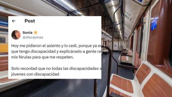 Le piden el asiento en el transporte público, ella lo cede y hace un alegato que es para que más de uno coja papel y boli