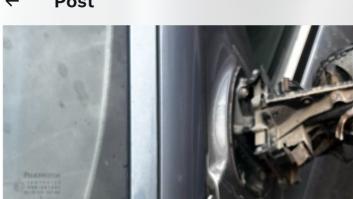 Va a montarse en el coche, se encuentra el retrovisor roto y la nota que le dejan es para ponerla en el museo de la DGT