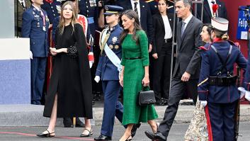 Letizia impecable de verde en una de sus grandes citas oficiales que ha vuelto a reunir a la princesa Leonor y la infanta Sofía
