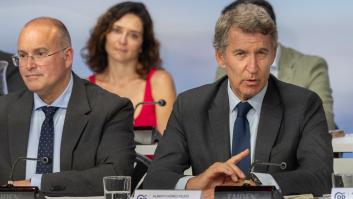 Feijóo promete que no habrá lista de médicos que no practiquen abortos... solo la de los que sí