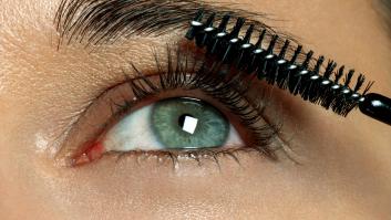 No solo ropa y accesorios: este otoño las máscaras de pestañas también se tiñen de marrón