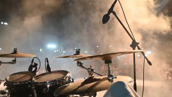 Un niño de 12 años baterista y autodidacta consigue debutar con una reconocida banda de rock de su país: "Simplemente me lancé"