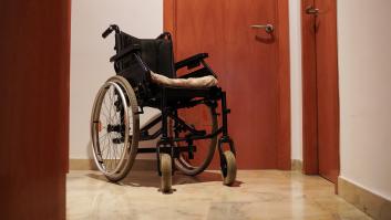 Los enfermos de ELA rompen con años de olvido e incertidumbre: "Las ayudas tienen que llegar a nuestras camas y sillas de ruedas"