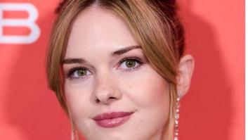 Stella Banderas y la tendencia de la temporada: su vestido de novia de inspiración gótica