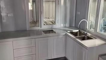 Adiós al alquiler: la casa prefabricada disponible en Amazon que se instala en pocos clics, con 3 dormitorios y por 22.000 euros