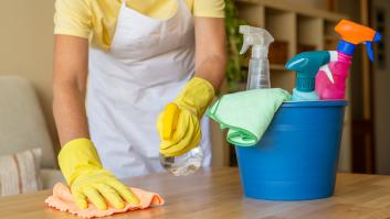 Un fisioterapeuta señala que limpiar la casa regularmente podría estar matando tus pulmones