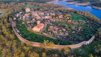 Asombro en Reino Unido con el caso del pueblo fantasma español abandonado "tras una confusión monumental de Franco"