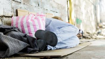 Una joven crea un invento para las personas sin hogar, llaman a la puerta y es el premio "niña del año"