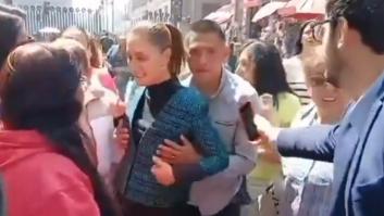 La presidenta de México es agredida sexualmente al ser manoseada en plena calle de la capital
