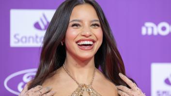 Preguntan a Emilia Mernes por el álbum de Rosalía y a ella la define con una palabra cristalina