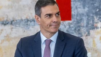 No son pocas las personas que están hablando de la camisa con la que Sánchez ha llegado a Colombia