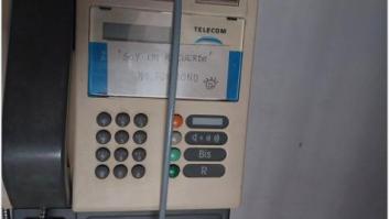 La nota que han dejado en este teléfono público antiguo emociona ya a más de 50.000 personas