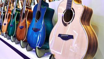 Un hombre trata venderle un lote de instrumentos musicales, surgen las sospechas y las autoridades acaban confirmando el fraude