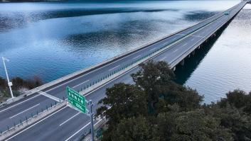 Un gigantesco puente en China se derrumba poco tiempo después de su inauguración