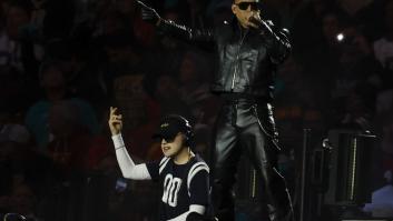 El Bernabéu se convierte en una enorme discoteca: así ha sido la actuación de Bizarrap y Daddy Yankee en el descanso del partido de la NFL