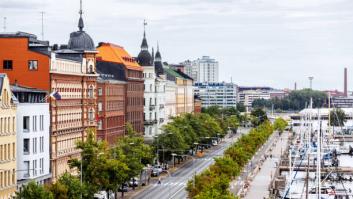 Laura, 30 años, y su marido, únicos residentes de un edificio de 5 pisos: "La gente lo ve extraño"