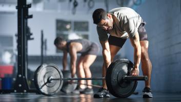 Un joven entra en un gimnasio para entrenar y sale con un contrato de dos años que debe pagar y que ni siquiera quería
