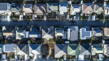 Usan dos maquetas para mostrar en 10 segundos cuáles son las casas que prefieren los ladrones