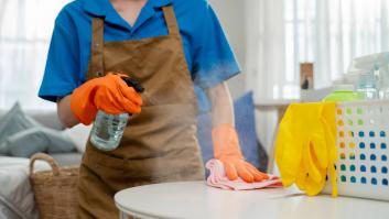 Ana Marina, joven española de limpiadora en Suiza: "Gano más que un ingeniero en España, esto es lo que gano por horas de trabajo"