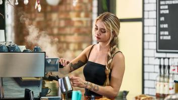 Luana, camarera de 20 años: "A veces me hacían empezar tarde para que no contara como turno doble y pagarme lo mismo que uno normal"