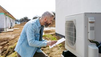 Leticia Poole, economista: "Si mi hijo va a ser un buen electricista, un buen fontanero, firmo ya"