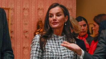 El conjunto solidario con el que Letizia vuelve a dejar claro su apoyo a las víctimas de explotación sexual