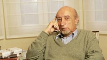 Manuel Vicent usa un acontecimiento que marcó la Transición para criticar lo que pasa hoy en el Congreso