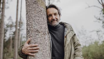 Bo, de 90 años, premiado con 450 euros por no talar nunca su bosque: "No sabía que veníamos"