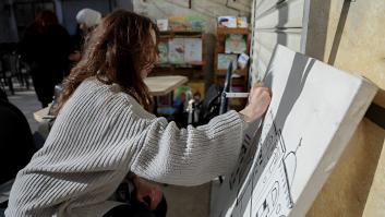 Marta, joven artista que vuelve a vivir a su pueblo de Sevilla: "Creen que ya te vienes y ya me voy al campo"